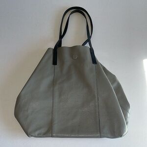 Tano Exclusively For Barneys New York Gray Butter Leather Tote Backpack